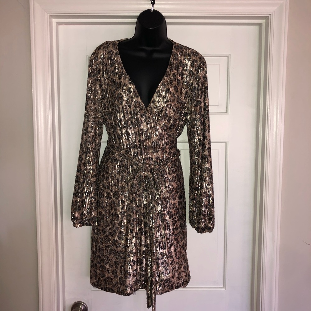 Gianni Bini sequin wrap dress NWT 2020 Season